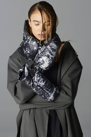 SPACE DOWN SCARF